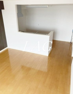 【居間・リビング】 | フローラガーデン | 洋室のお部屋です。