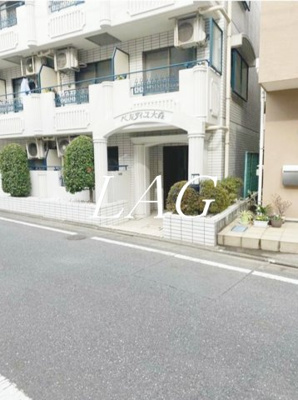 【エントランス】 | ベルサイユ大森 | エントランスです。