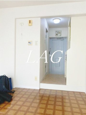 【居間・リビング】 | ベルサイユ大森 | 洋室のお部屋です。