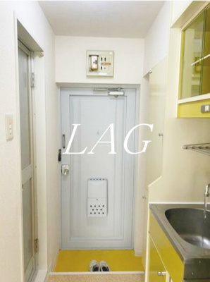 【玄関】 | ベルサイユ大森 | 玄関です。