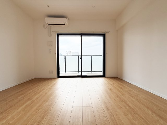 アバンギャルド播磨屋の内装