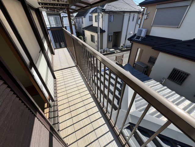 所沢市向陽町のバルコニー|開放的で明るい空間を演出してくれるバルコニーです