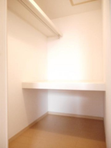 レジデンス　アルドーレ　Ｃの収納|こまごまとしたものを収納できそうですね