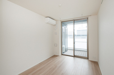 【居間・リビング】 | レガシス中目黒 | ※写真は同タイプ住戸です。