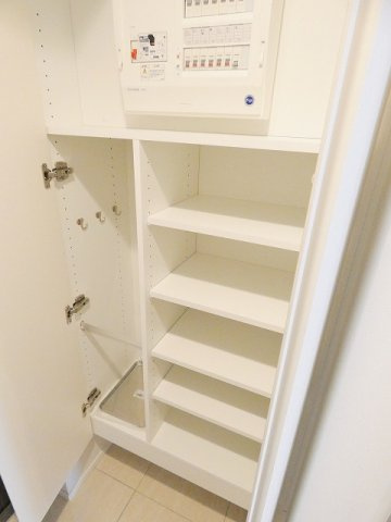 【玄関】 | センチュリー八王子ルミエール