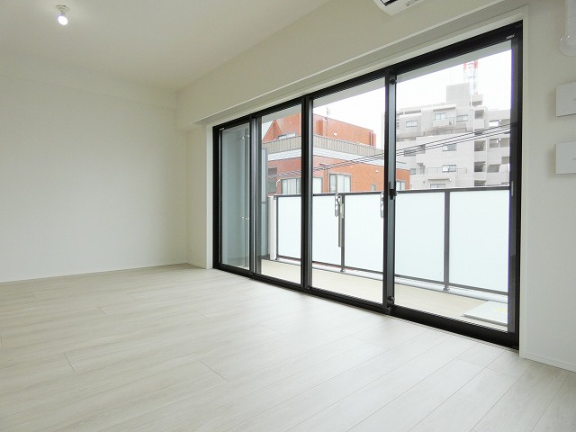 【居間・リビング】 | センチュリー八王子ルミエール