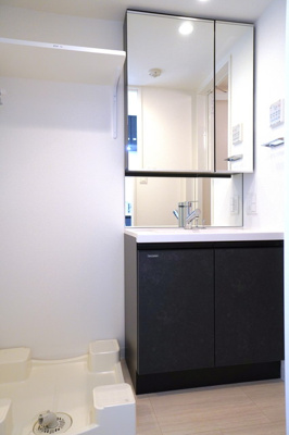 【洗面所】 | ラティエラ品川西大井 | ※写真は同タイプ住戸です。