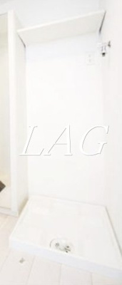 【設備】 | ヒュースクエア | 室内洗濯機置場です。