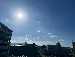 【展望】 | シティライフ井尻 | 前面はさえぎる高層ビルもなく、美しい青空の眺望が広がります