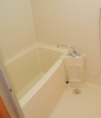 かいづかファミリア１の浴室