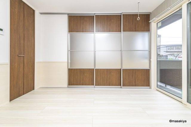 ライフコア吉田小町の居間・リビング