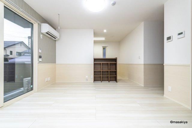 ライフコア吉田小町の居間・リビング