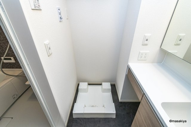 ライフコア吉田小町の洗面所