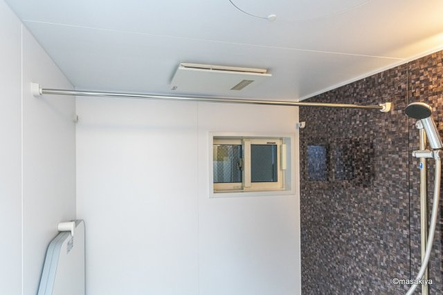 ライフコア吉田小町の浴室