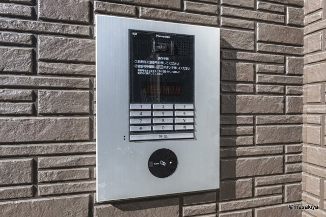 ライフコア吉田小町のエントランス