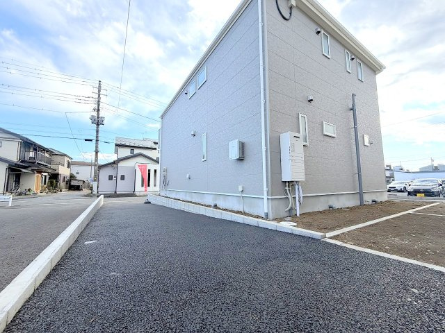 福生市加美平1丁目全３棟　新築分譲の駐車場