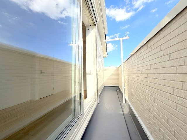 福生市加美平1丁目全３棟　新築分譲のバルコニー