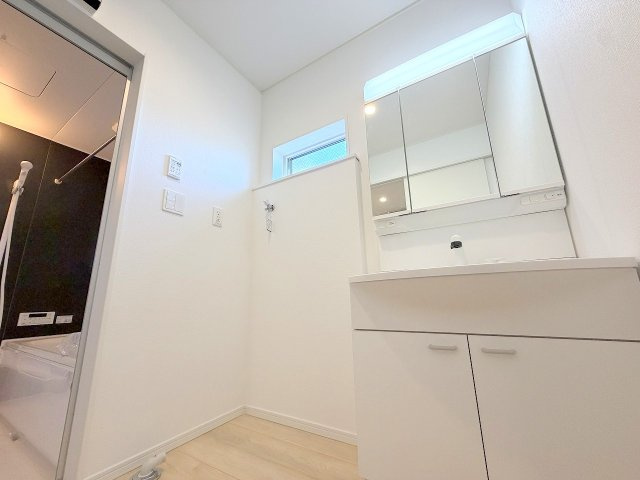 福生市加美平1丁目全３棟　新築分譲の独立洗面台