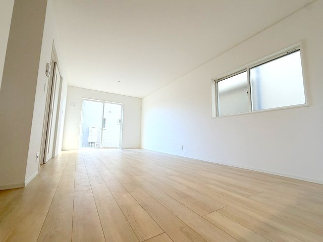 福生市加美平1丁目全３棟　新築分譲の居間・リビング