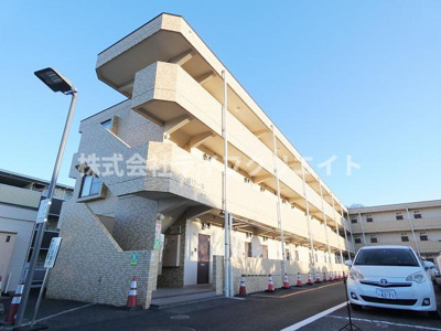 【エントランス】 | ラ・ポワール