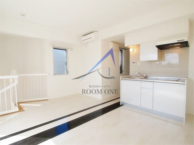 アクア・コートの居間・リビング|洋室のお部屋です。