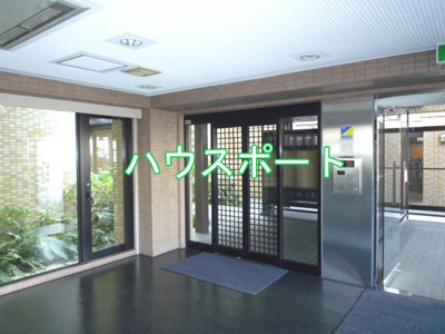 【エントランス】 | ロイヤルシャトー葛野