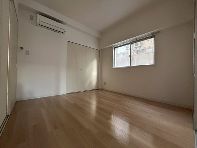 CITY SPIRE難波WESTⅡの洋室