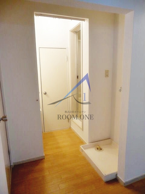 クレール西台の設備|洗濯機置き場です。