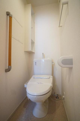 【トイレ】 | ウィステリア・Ｄ | 別のお部屋の写真です。