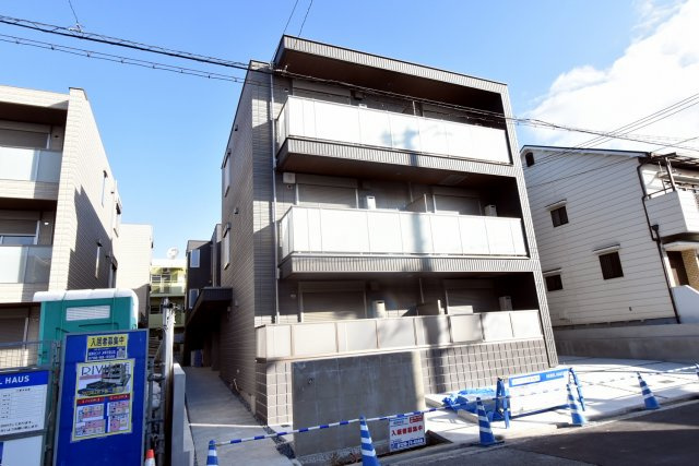 西宮市東鳴尾町１丁目の賃貸マンションの外観