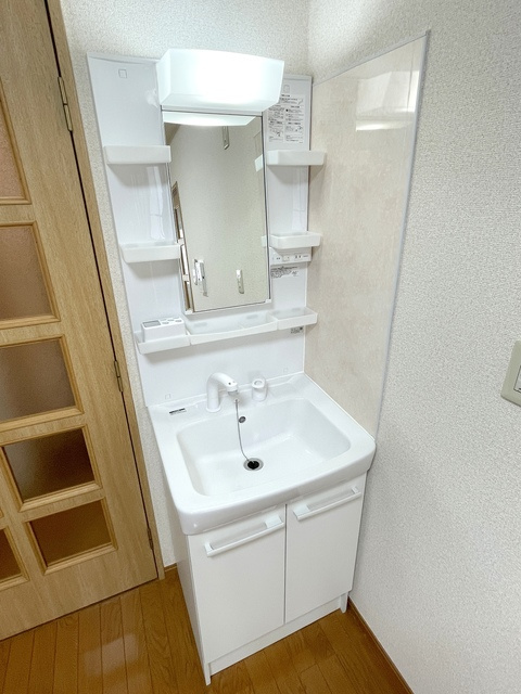 山主ビルの洗面所|★朝の身支度に便利なシャンプードレッサー★