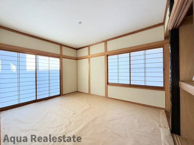 丸亀市飯山町川原　リノベ住宅の和室|和室があれば、来客や子供用のスペースとして活躍します