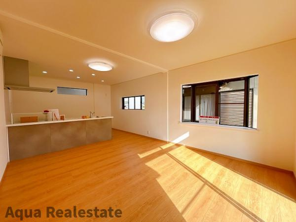 丸亀市飯山町川原　リノベ住宅の居間・リビング|ゆったり過ごせるリビングです