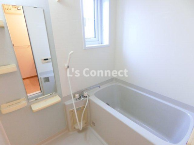 【浴室】 | アラモードさくらⅣ | 追焚き、浴室乾燥付きのお風呂。