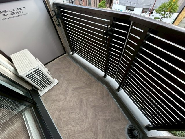 Metrosa谷町六丁目Northのバルコニー