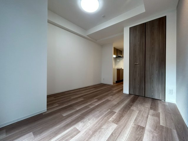 Metrosa谷町六丁目Northの洋室