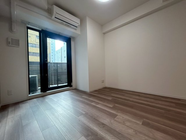 Metrosa谷町六丁目Northの洋室