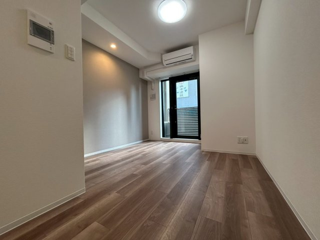 Metrosa谷町六丁目Northの洋室