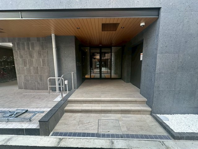 Metrosa谷町六丁目Northのエントランス