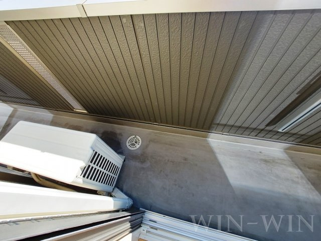 アゼリア B棟のバルコニー