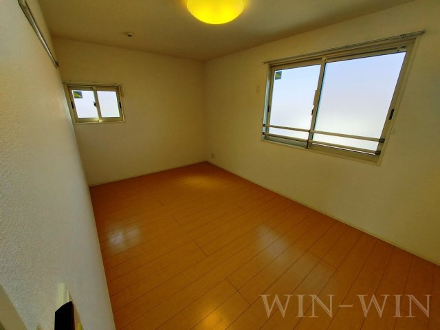 アゼリア B棟の寝室