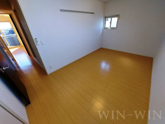 アゼリア B棟の寝室