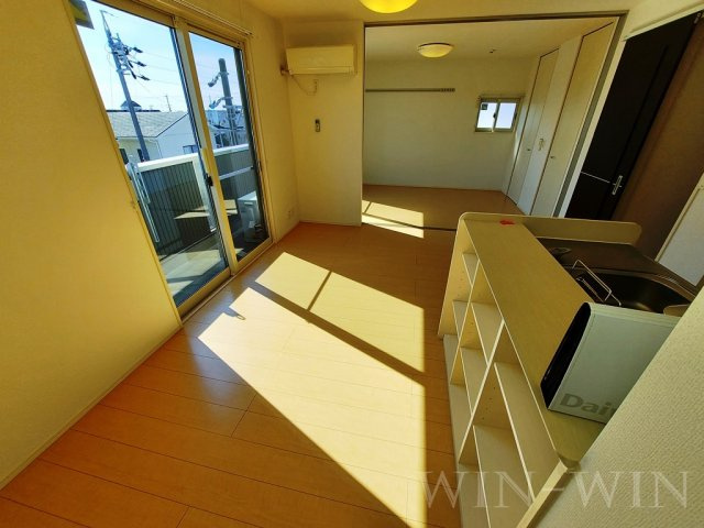 アゼリア B棟の居間・リビング