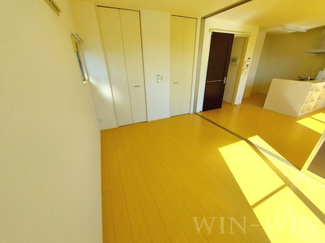 アゼリア B棟の寝室