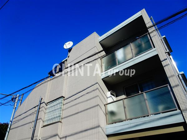 グラントレゾール明大前の外観