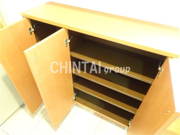 グラントレゾール明大前の玄関