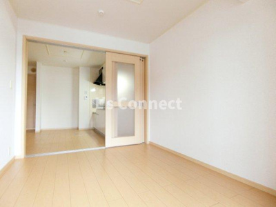 【居間・リビング】 | デーア・マーベラスＢ | ＬＤＫと隣の洋室は繋げて使うこともできます。