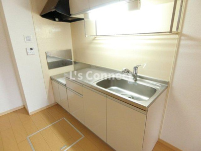 【キッチン】 | デーア・マーベラスＢ | ２口ガスコンロ設置可能なキッチンです。