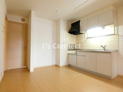 【内装】 | デーア・マーベラスＢ | ７．２帖のＤＫスペース。