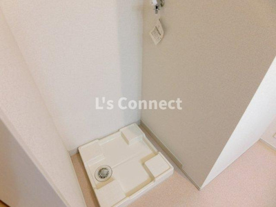 【設備】 | ブライト６０５レジデンスⅡＢ | 室内洗濯機置き場には排水パン付き。